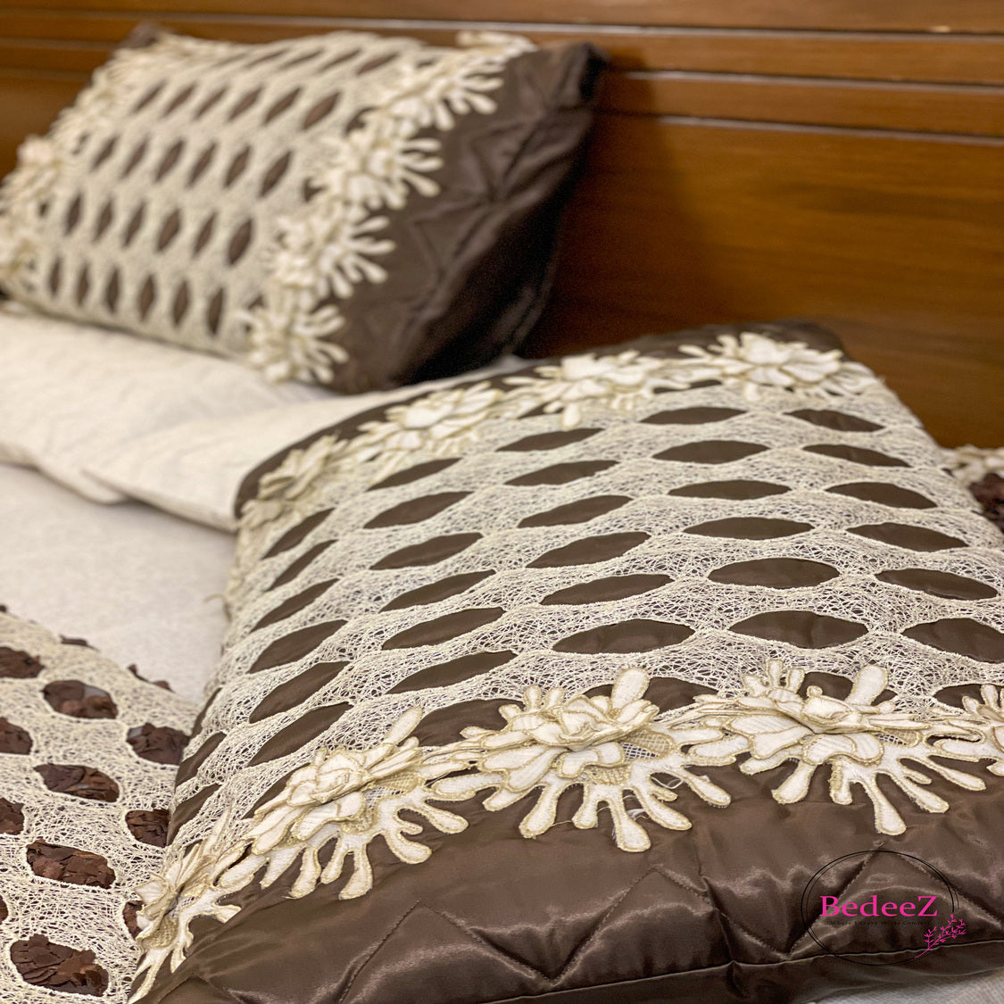 Vintage Charm Bedspread Set8.0