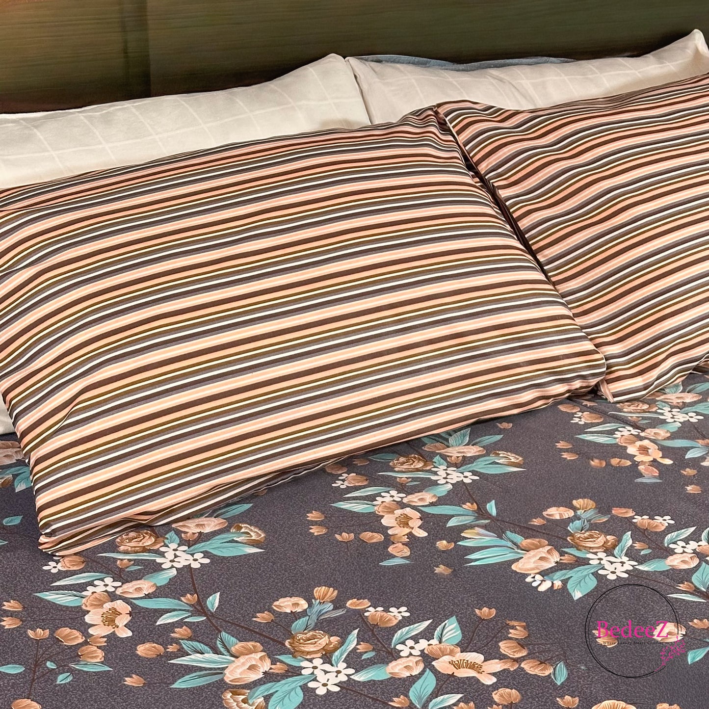 Midnight Meadow Cotton Double Bed Bedsheet