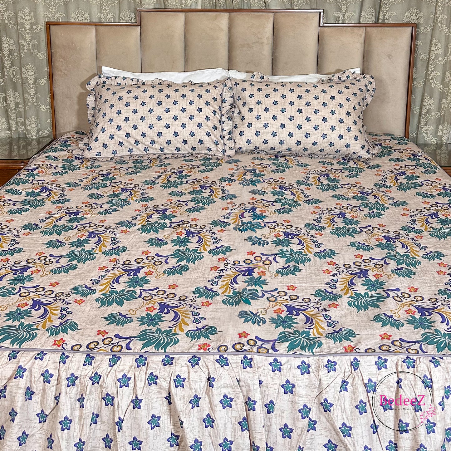Royal Maroon Paisley Cotton Frill Bedsheet