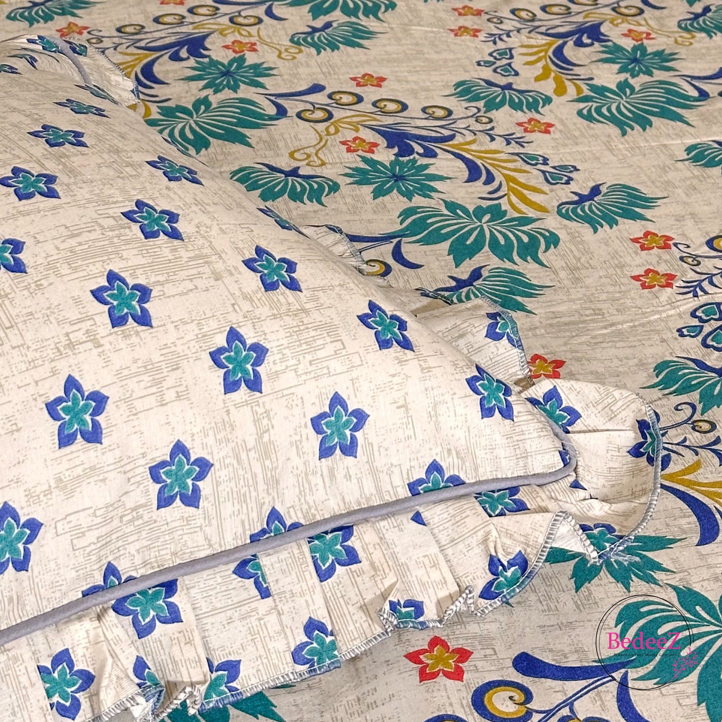 Royal Maroon Paisley Cotton Frill Bedsheet