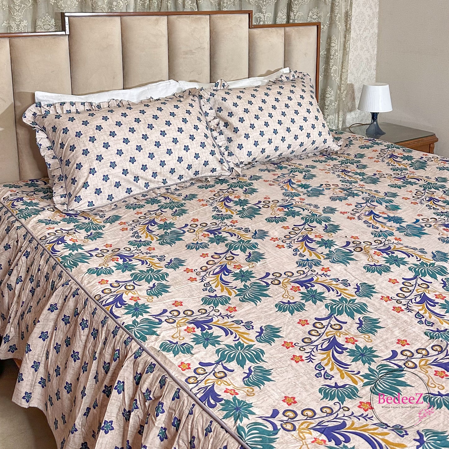 Royal Maroon Paisley Cotton Frill Bedsheet