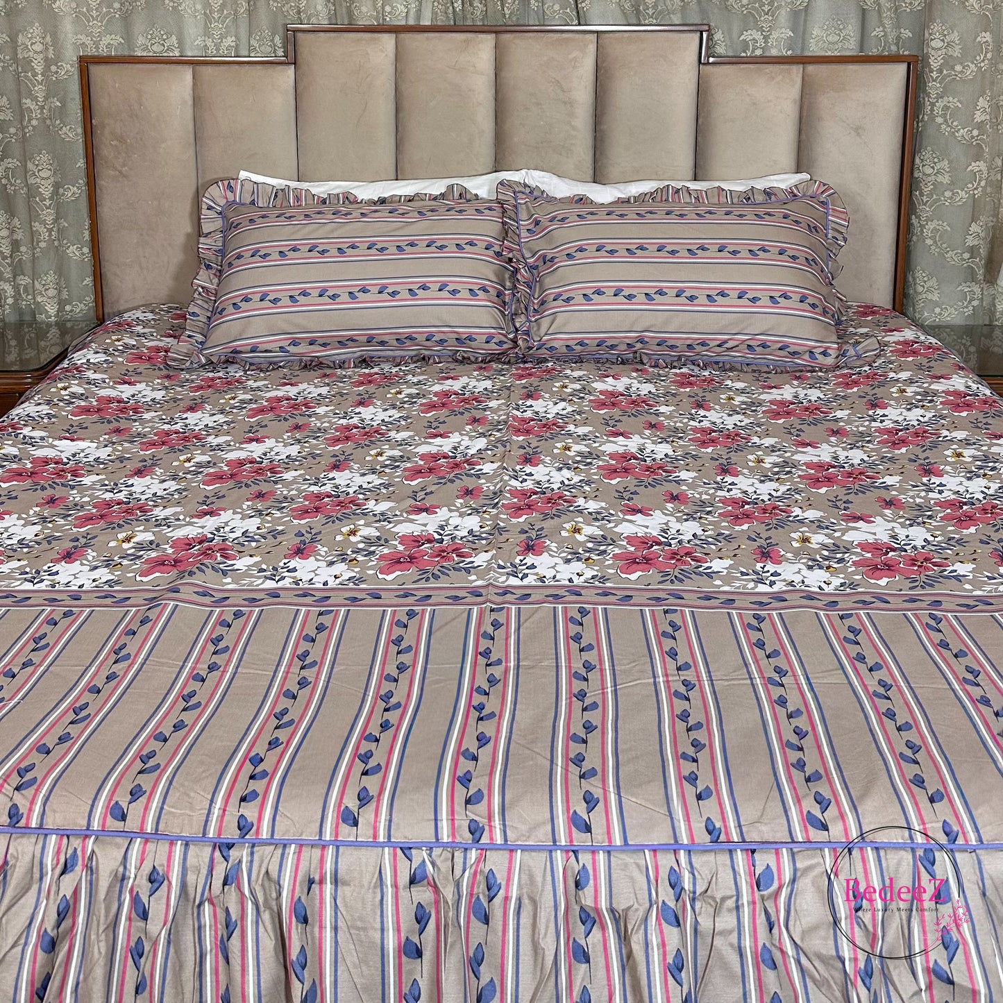 Mauve Bloom Cotton Frill Bedsheet
