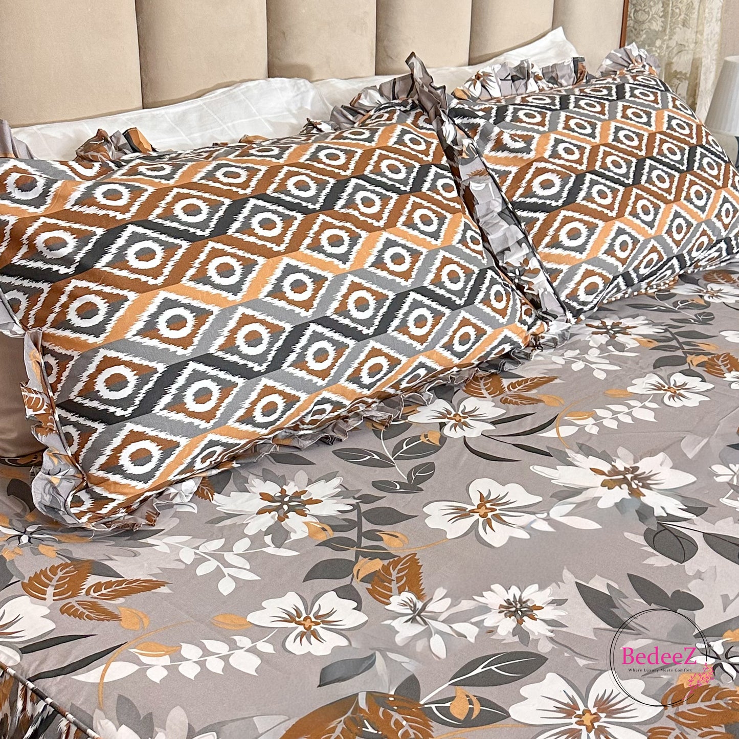 Slate Diamond Cotton Frill Bedsheet