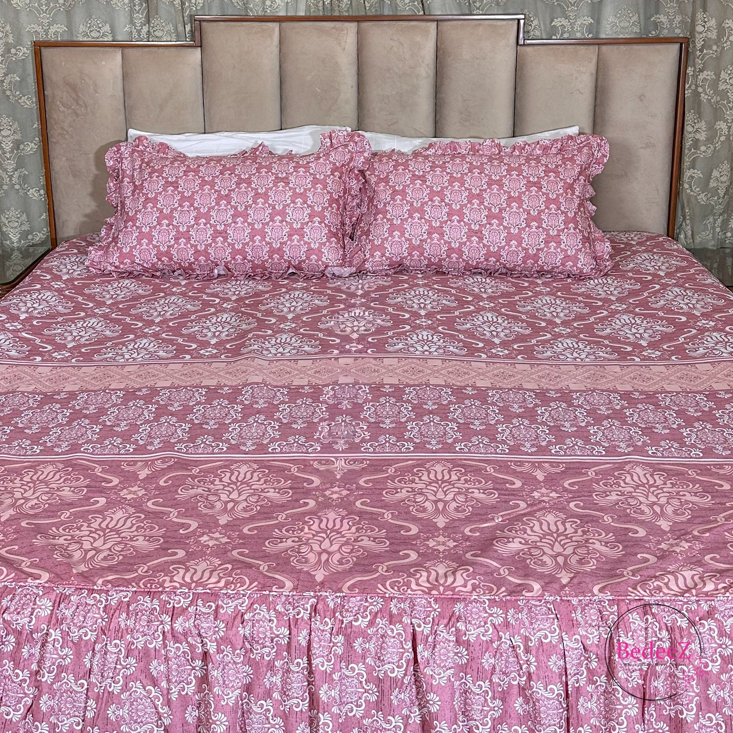 Mauve Majestic Damask Cotton Frill Bedsheet