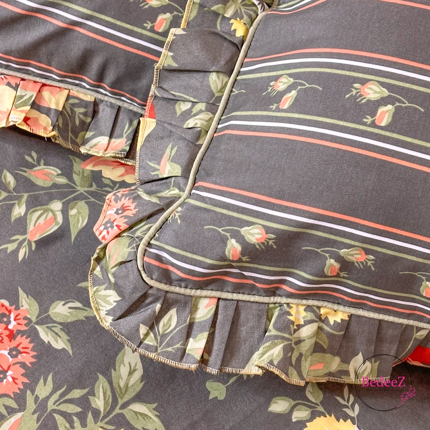 Scarlet Heritage Cotton Frill Bedsheet