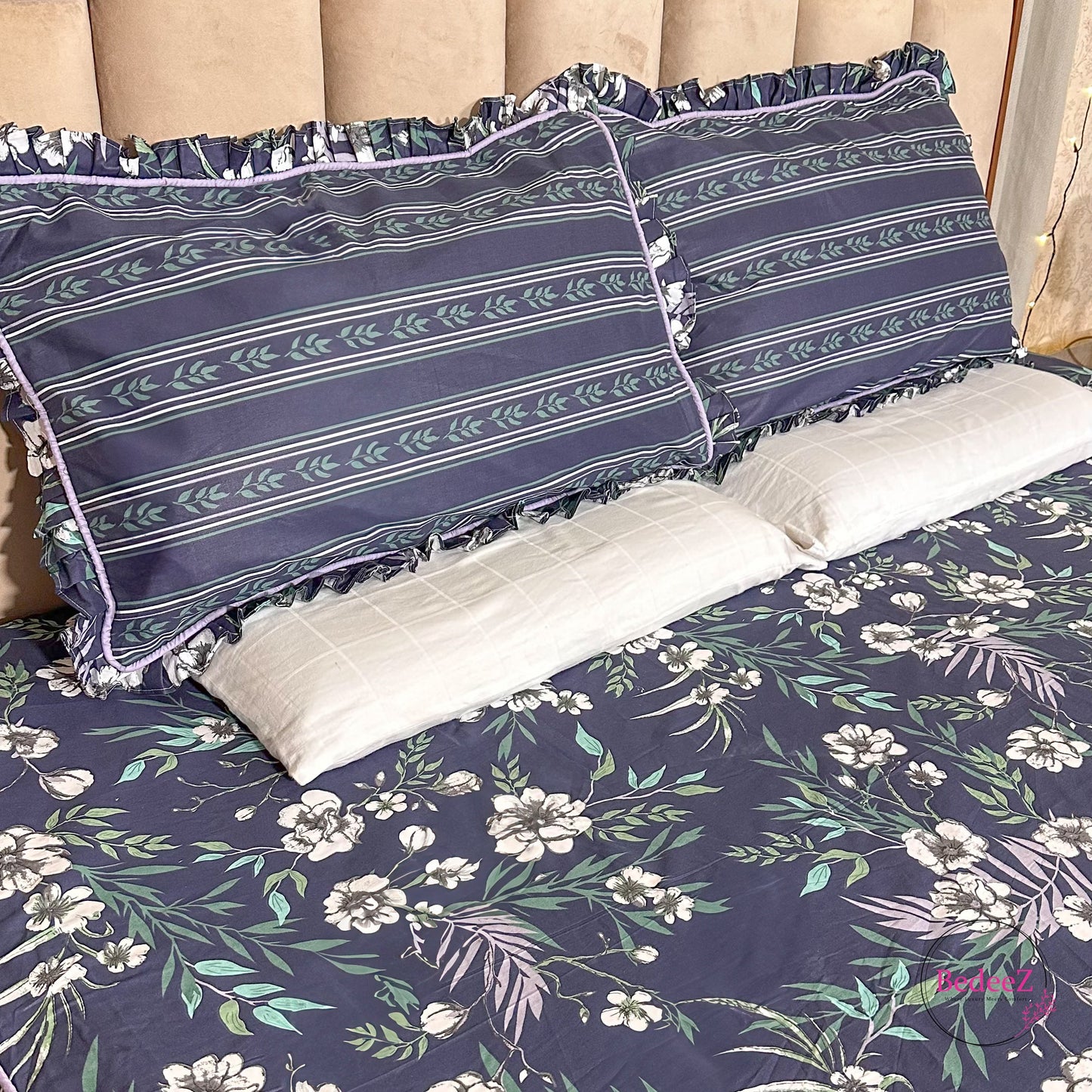 Midnight Blue Floral Frill Cotton Bedsheet (2)
