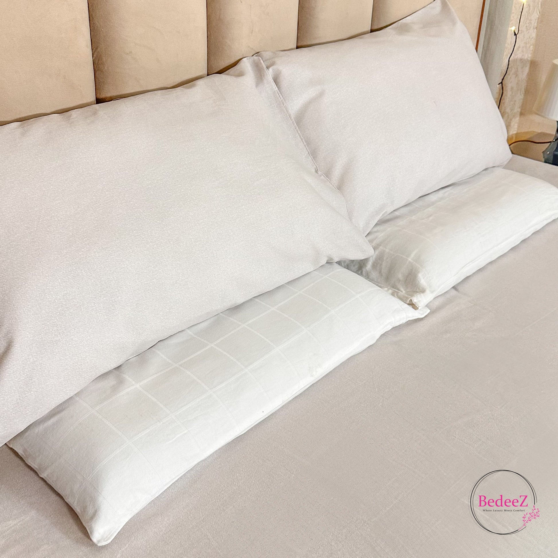 Elegant Beige Cotton Double Bed Bedsheet (2)