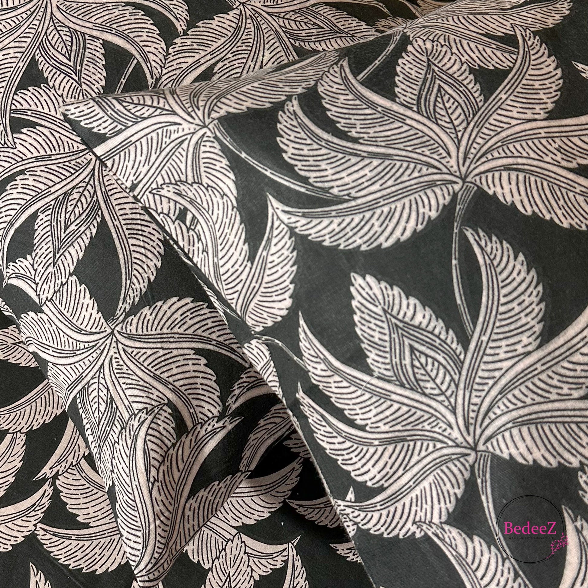 Elegant Black & Beige Leaf Print Cotton Double Bed Bedsheet (4)