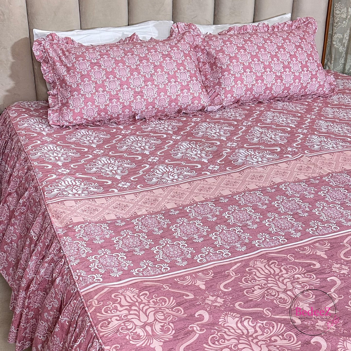 Mauve Majestic Damask Cotton Frill Bedsheet